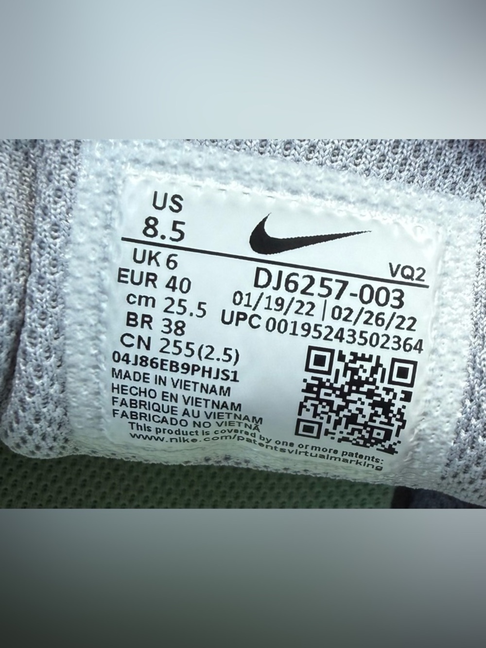 Nike Tanjun Gray Sneakers Women’s 8.5 Lightweight Running Shoes - Picture 7 of 8